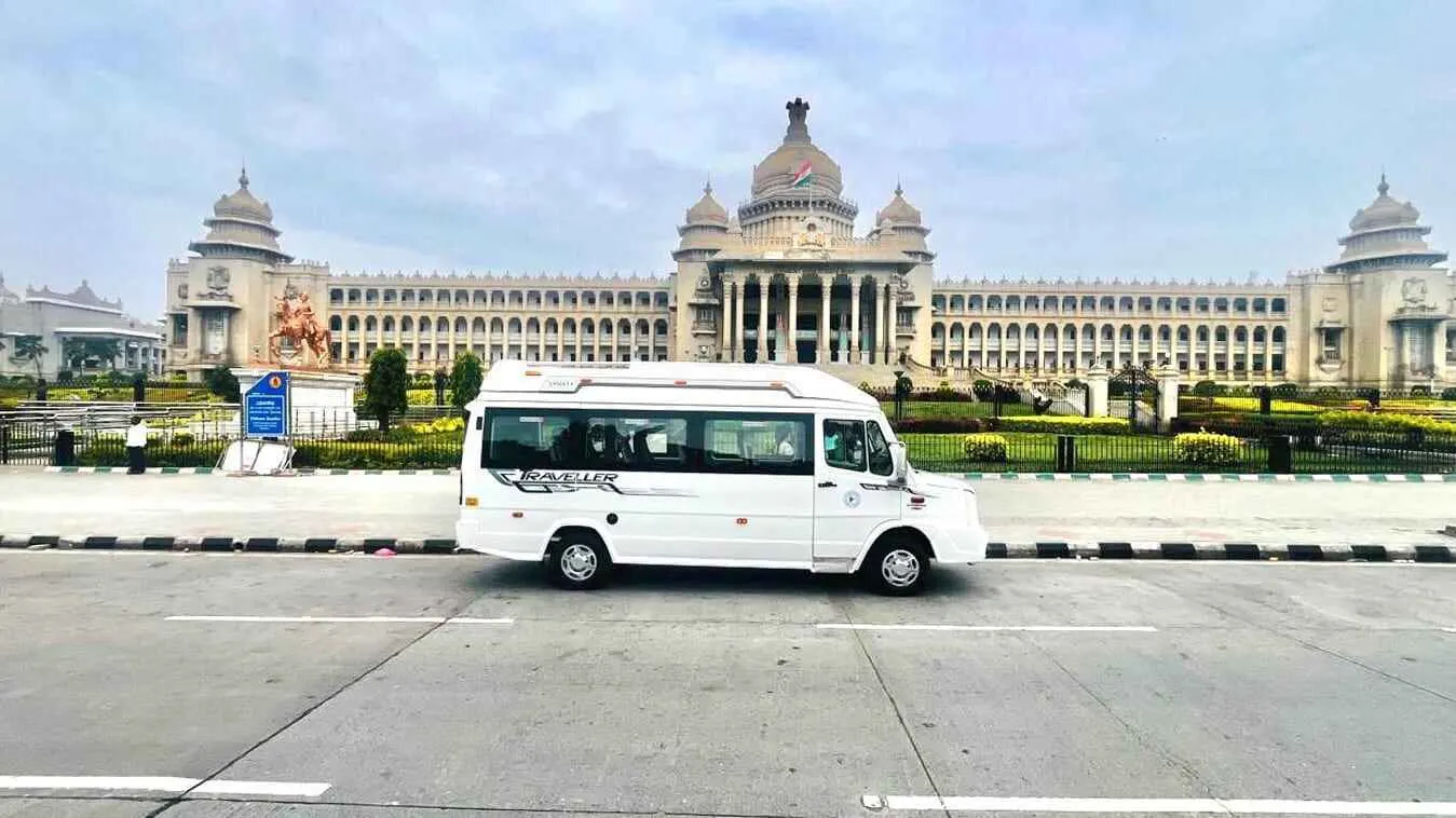 tempo traveller interior, luxury tempo traveller seats, tempo traveller seating bangalore